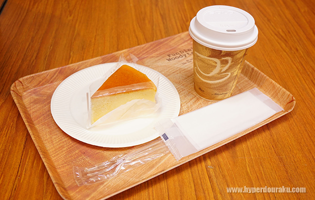 チーズケーキとコーヒー