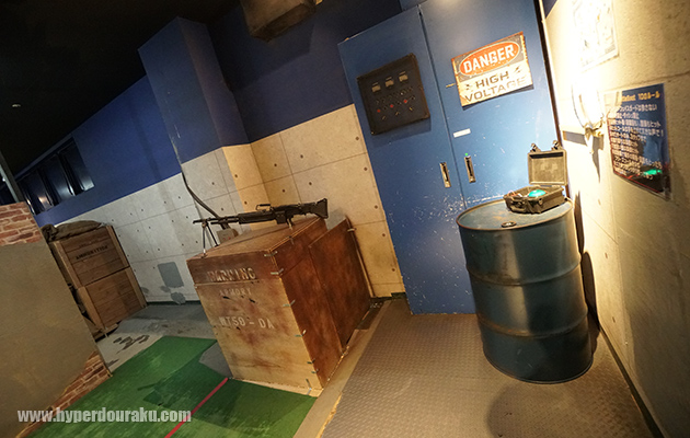 フィールド奥のネイビーポイント