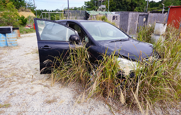 ゲームエリアの車