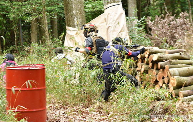 要所要所にはバリケード