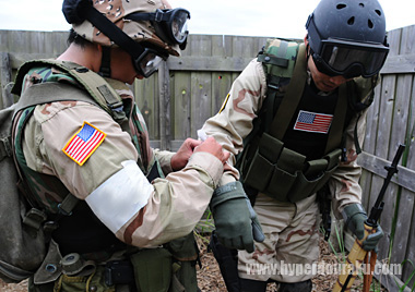 被弾箇所に包帯を巻いて復活