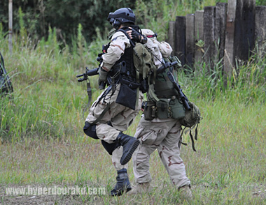 片足ケンケンでクローバーまで