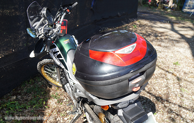 GIVIのE350トップケース