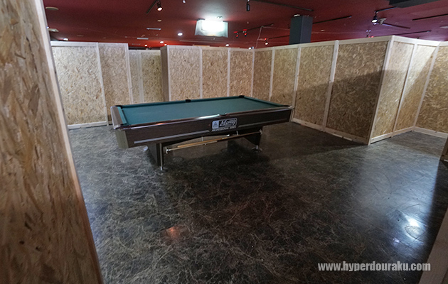 ビリヤード台