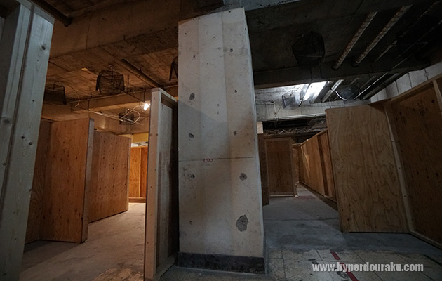 角を曲がった瞬間