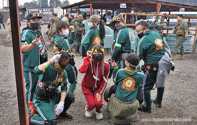 上下ジャージ姿