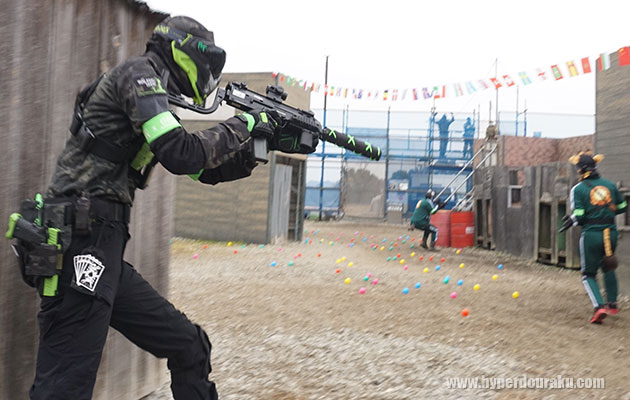 相手の玉入れを阻止