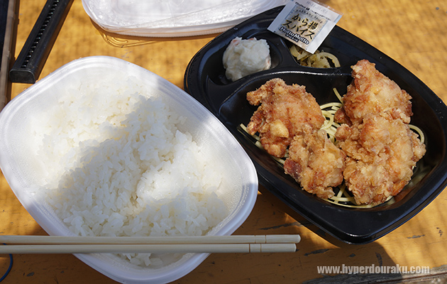 お昼のお弁当は500円