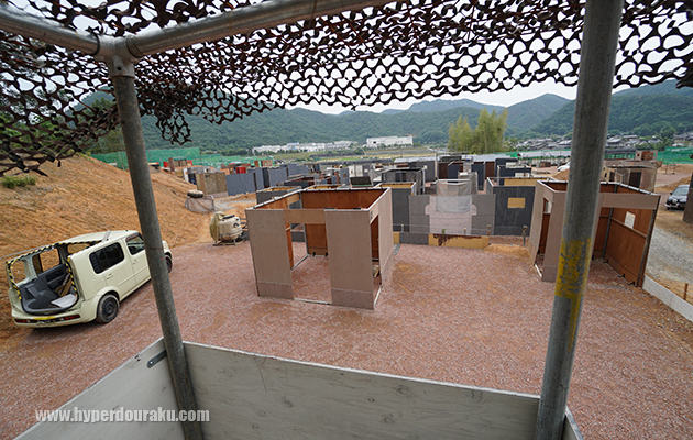 Laboや基地司令エリアを見渡せる