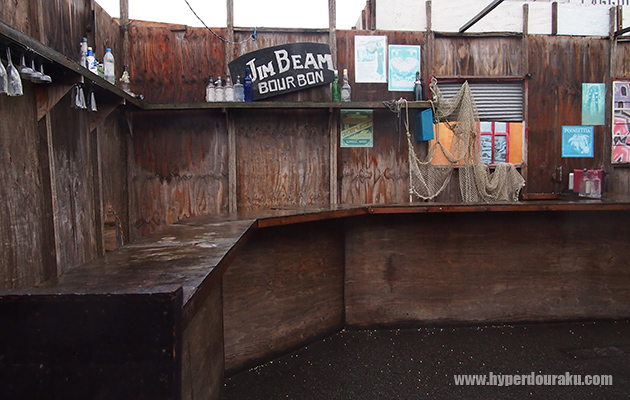 酒場のバーカウンター