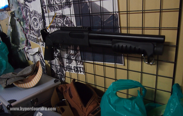 フック式のガンラック