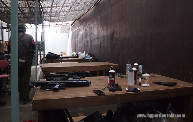 少人数用の小さなテーブル