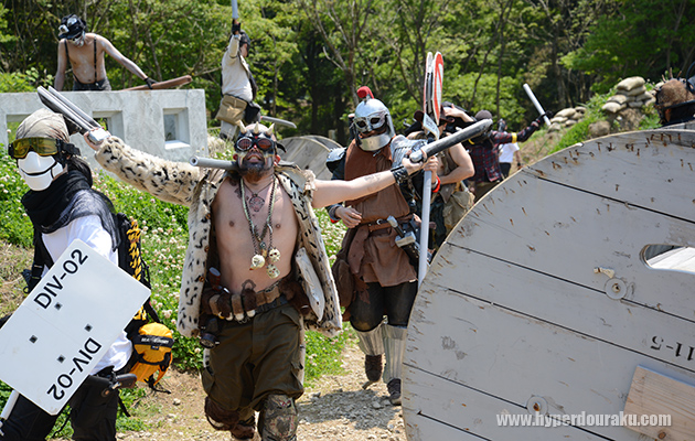 雄たけびを上げる