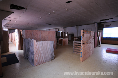 バリケードが乱立