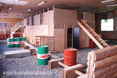 瓦礫が敷き詰め