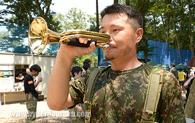 軍隊ラッパ