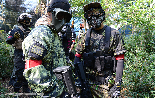 カモフラージュウェア