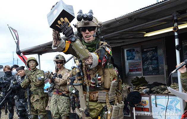 LUMINOXから商品がプレゼント