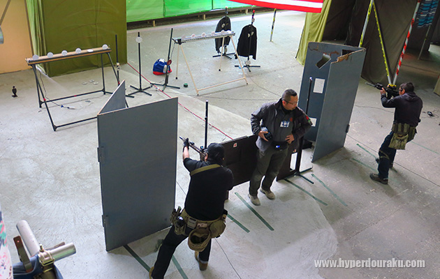 フォーリングプレート