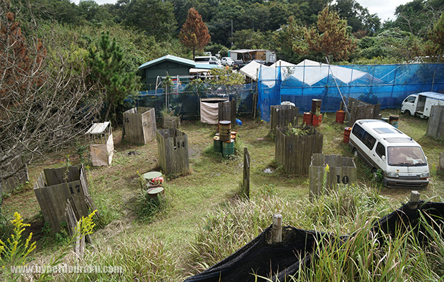 小山の外周にはCQBエリア