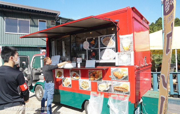 本格カレーの移動販売車