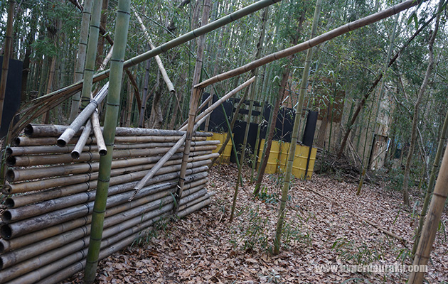 竹垣によるバリケード