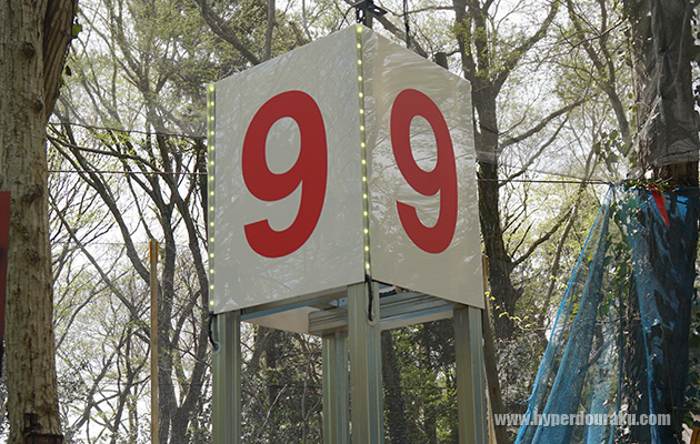 フラッグ上部のLEDが自軍カラー