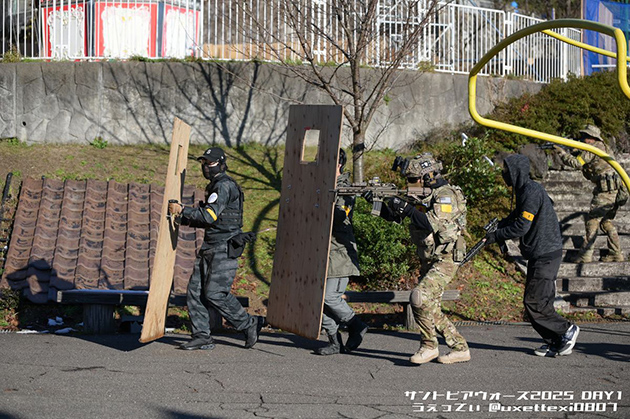 サントピアウォーズ名物「大楯」