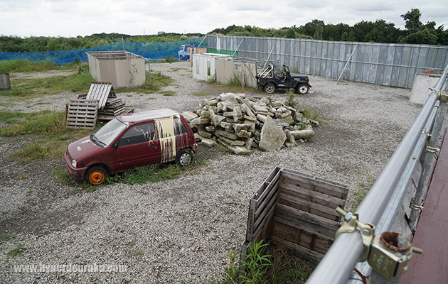 砕石が敷かれて