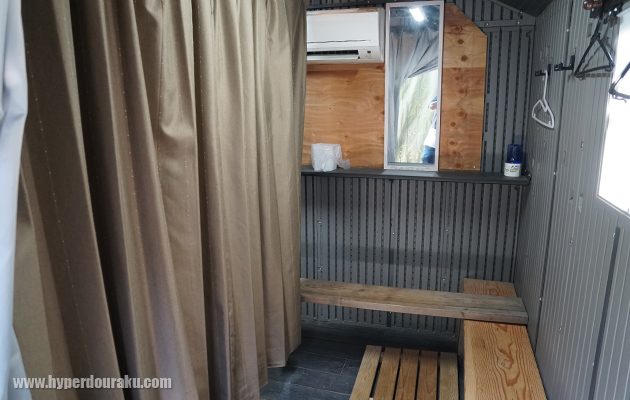 男女別々の更衣室