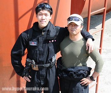 代表取締役の田村氏(左)と、長田教官(右)