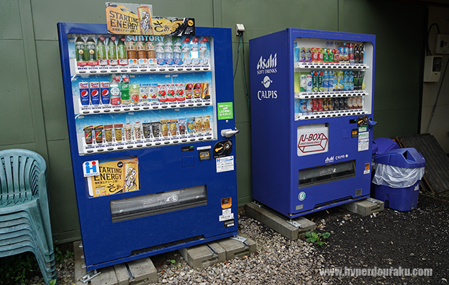ドリンクの自販機