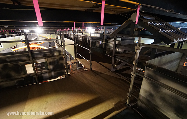 お堂のような小屋