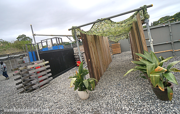 通路状のバリケ