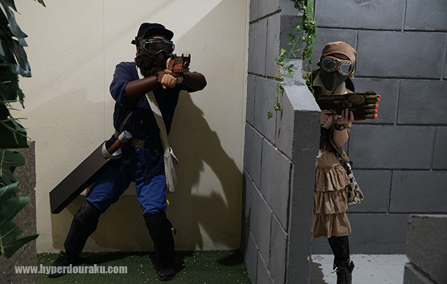 壁一枚挟んだ攻防