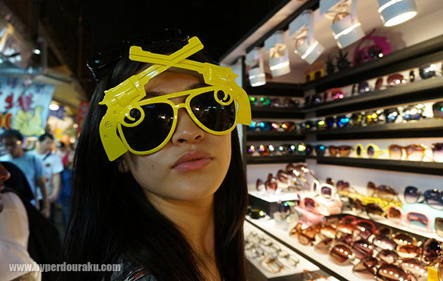 坂井香さん、そのサングラス買うの?