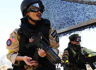 デルタ　給弾中